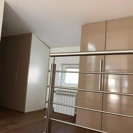 Danin With Free Garage,stari Grad سراييفو