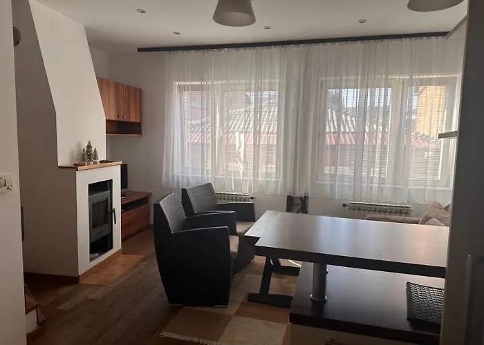 Tatil Evi Danin With Free Garage,stari Grad *